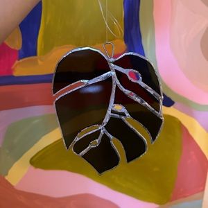 Monstera leaf Stainglass hanger